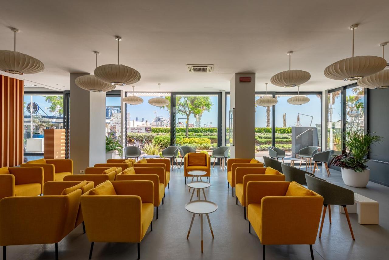Hotel Commodore Riccione Exteriör bild