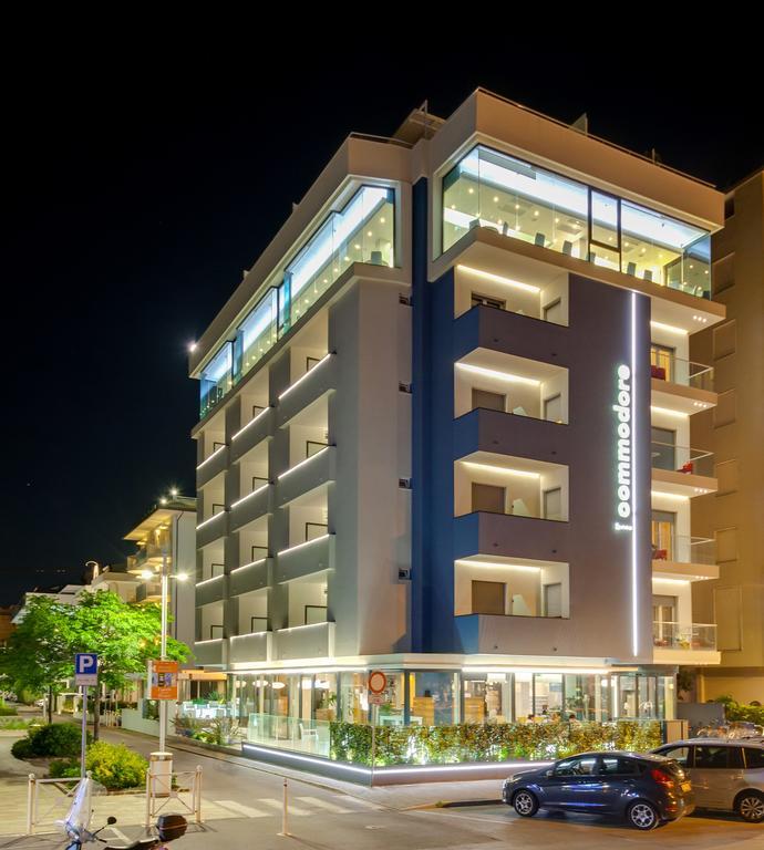 Hotel Commodore Riccione Exteriör bild