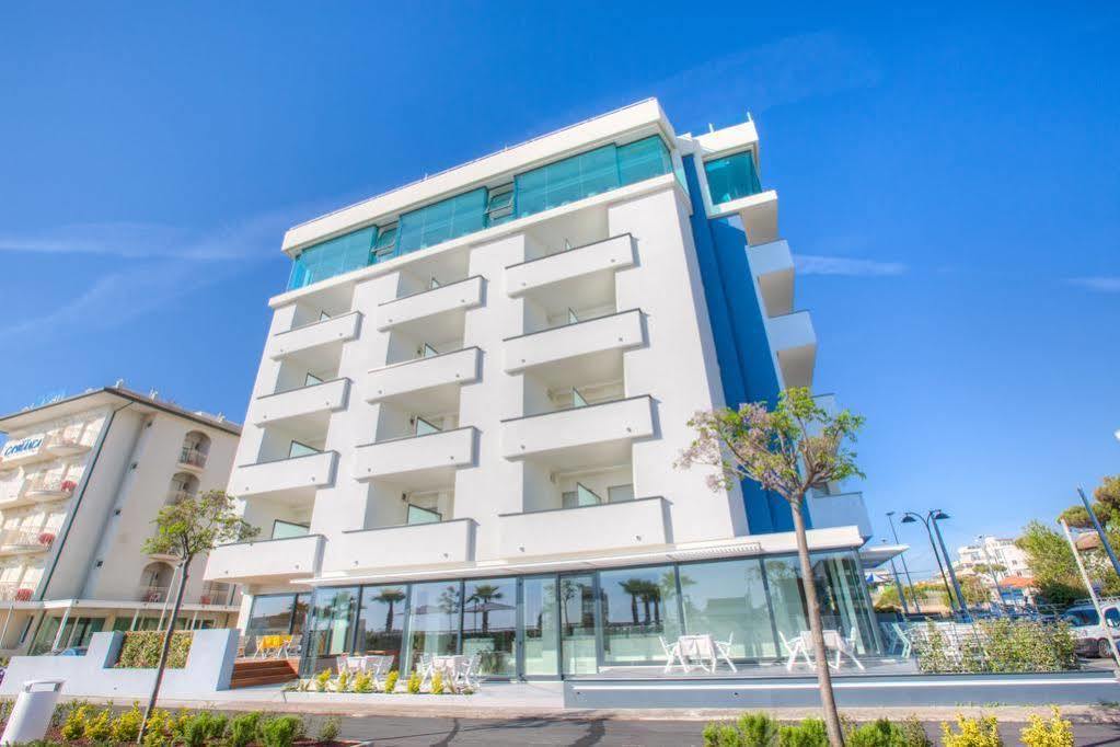Hotel Commodore Riccione Exteriör bild